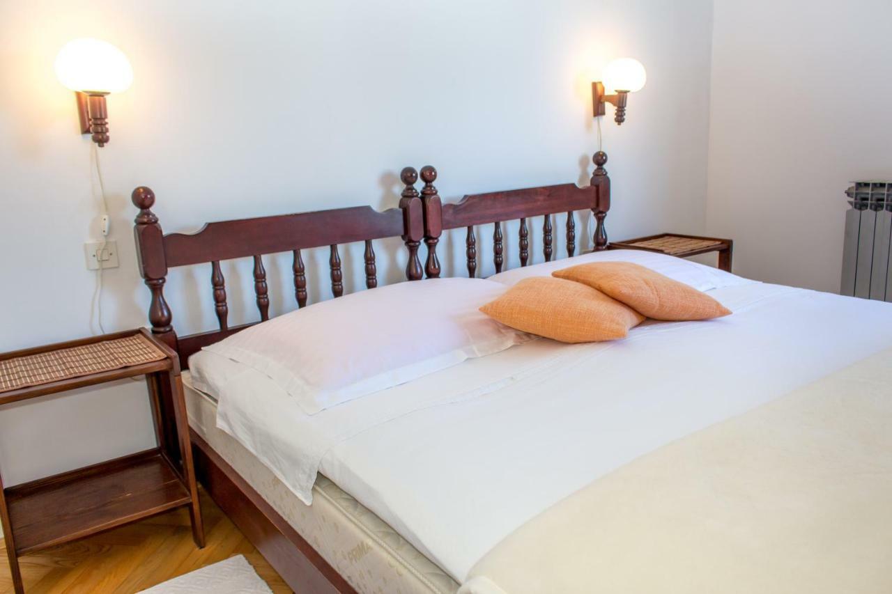 Апартаменты Apartman Mariolina Крк Экстерьер фото